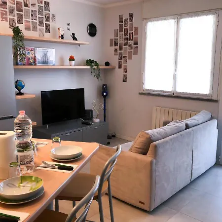 Confortevole Bilocale A Pochi Minuti Dal Centro Apartamento
